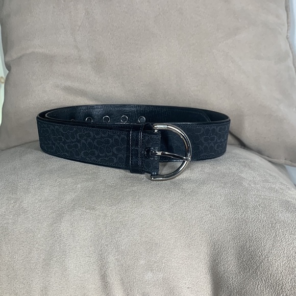 Coach size medium belt black& silver nwt! - Picture 6 of 7